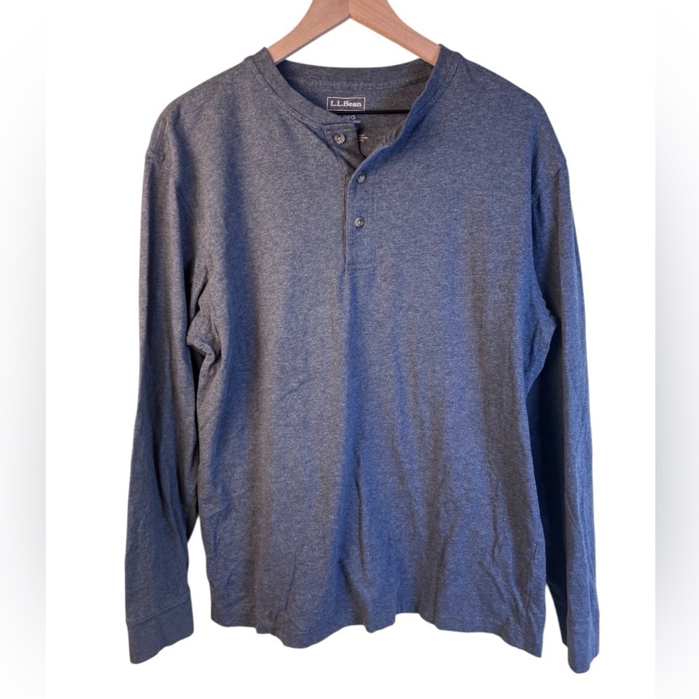 L.L. Bean Men's Two-Layer River Driver’s Charcoal Long Sleeve Henley  Medium